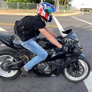 Meet your Posher, Lawrence